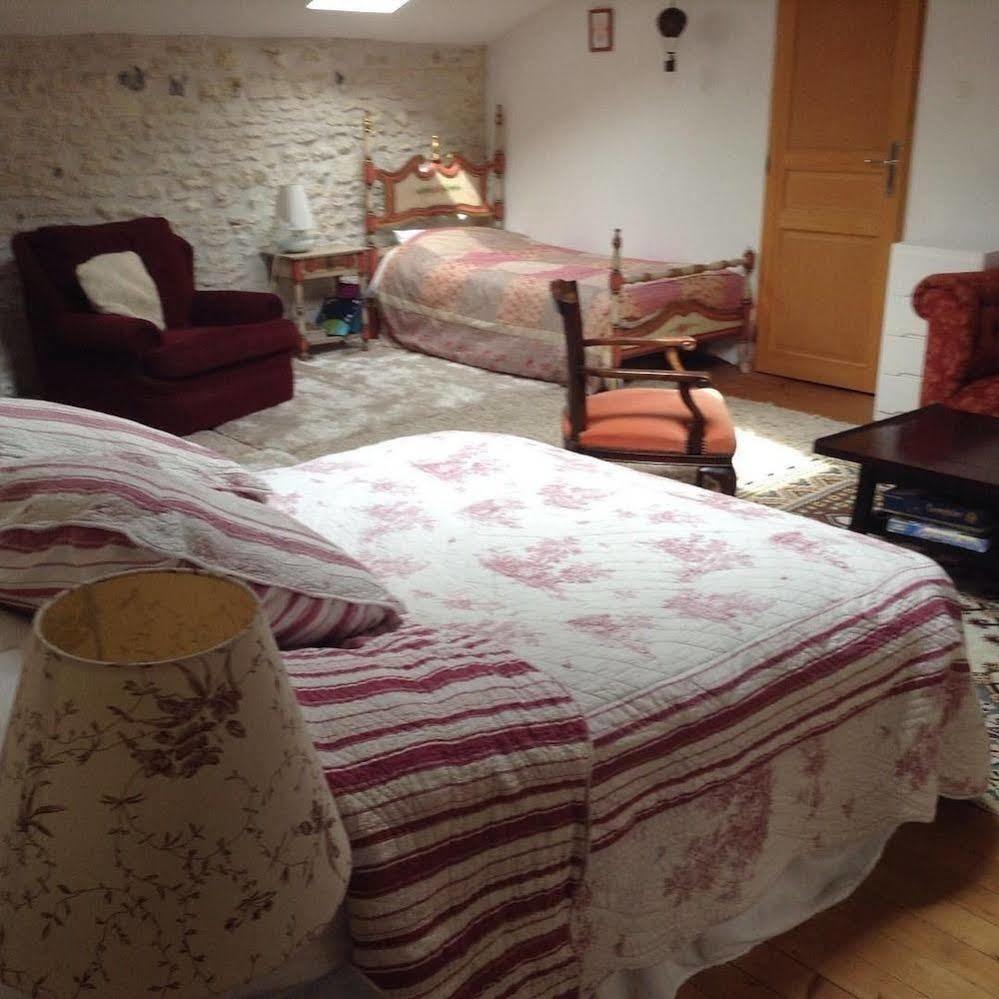 Gite Du Calme 3 Star Bed & Breakfast Cognac Cherac Exterior photo